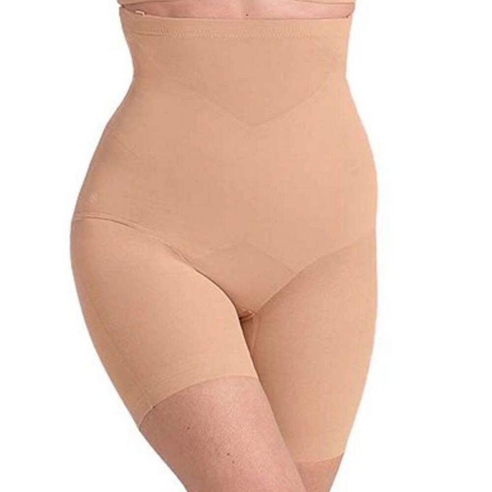 HoneyLove Super Power High Compression Breathable Sculpt Shorts Color Sand Med